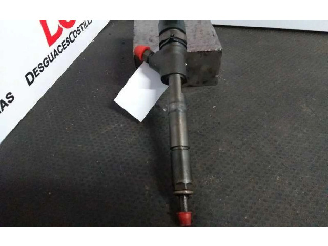 Vstřikovač 2367033040, BOSCH   Toyota Corolla E110     