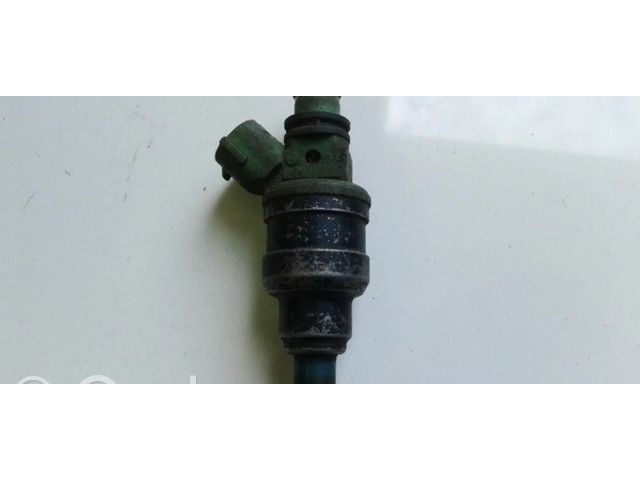 Форсунка INP484, INP-484    Mazda 323 для бензинового двигателя  1.5