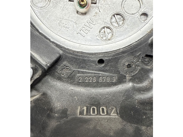 Volant BMW 7 E38 1996 2228671, 2493715  