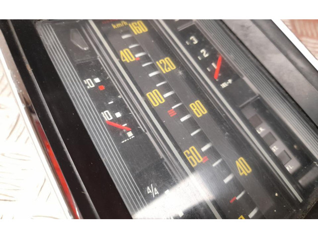 Панель приборов KR1250, 8567   Mercedes-Benz 190 230 W110 W111       