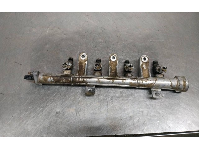 Vstřikovací lišta 9260930006   Hyundai Accent  pro benzínový motor 1.6 G4EA 