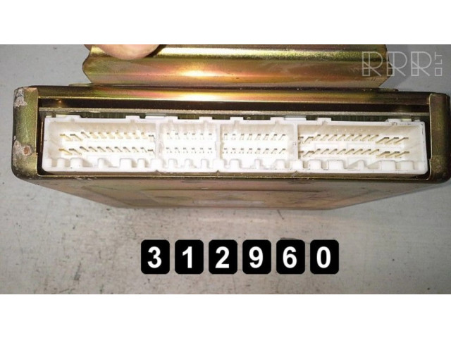 Блок управления двигателя MD329097   Mitsubishi Carisma