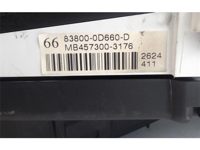 Přístrojová deska  Toyota Yaris 2007 838000D660D, MB4573003176  