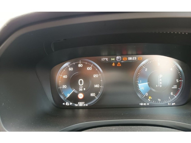 Přístrojová deska  Volvo V60 2019 32254290  