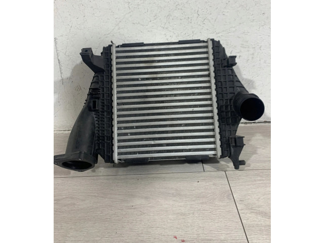 Интеркулер  4M0145803BT, 4M0145803BT   Audi RS Q8 