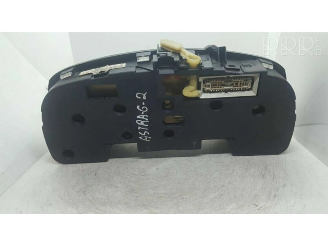 Přístrojová deska  Opel Astra G 2000 09228743  