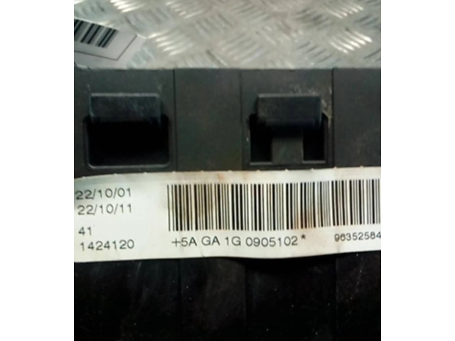 Подушка безопасности водителя 1424120   Citroen Saxo