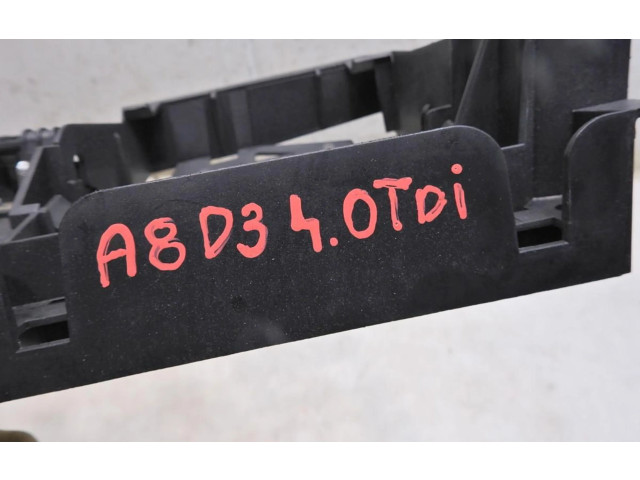  Pojistková skříňka 4E0971845   Audi A8 S8 D3 4E 2004