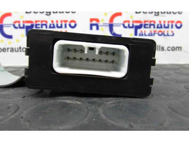Řídící jednotka 8865033010   Toyota Camry 