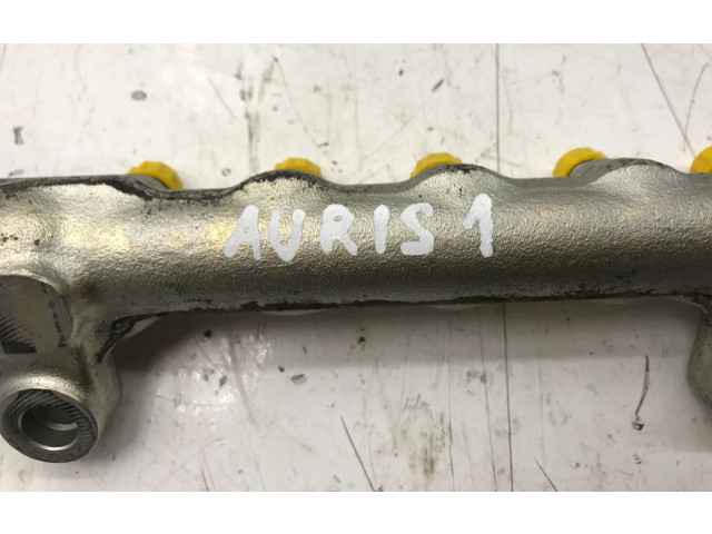 Vstřikovací lišta 238100R020, 8945860010   Toyota Auris 150    2ADFHV 