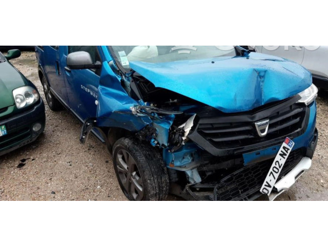 Блок предохранителей     Dacia Dokker    