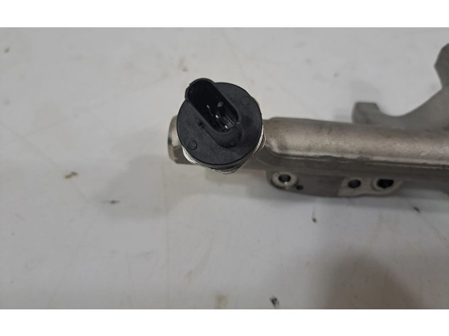 Vstřikovací lišta 7639979, 8694198   BMW 2 F22 F23  pro benzínový motor 2.0 B48 B20 A 