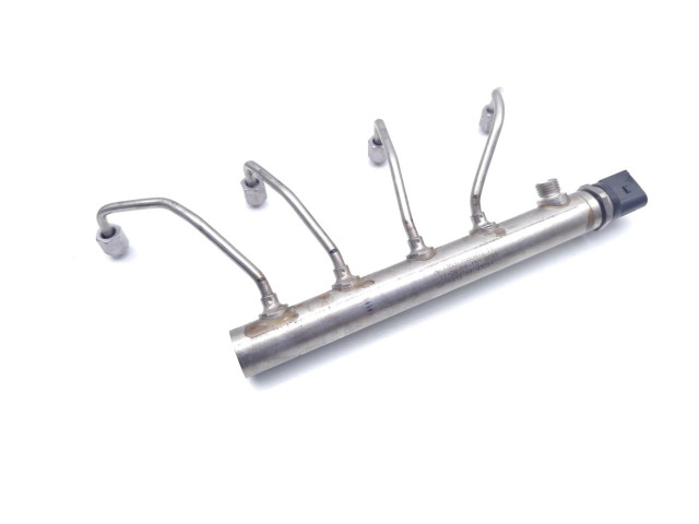 Vstřikovací lišta 7585411   BMW 2 F22 F23  pro benzínový motor 2.0 N20B20A 228i