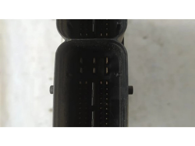 Řídící jednotka 03G906016G, 0281011364   Audi A3 S3 8P 2008