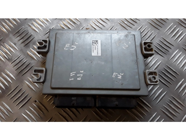 Блок управления двигателя 8200483732, S110140011A   Dacia Logan I