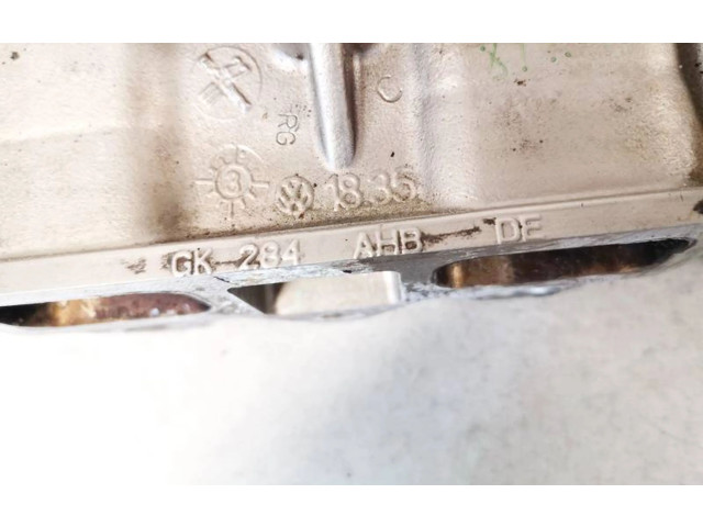 Vstřikovací lišta gk284ahbde, 06j906061d   Volkswagen PASSAT B7     