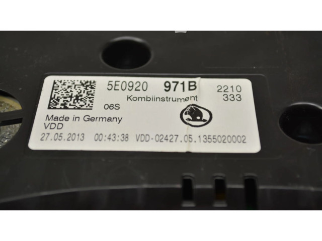 Přístrojová deska  Skoda Octavia Mk3 (5E) 2013 5E0920971B  