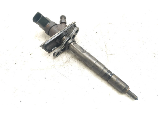 Форсунка 0445110114, 057130276H    Audi A8 S8 D2 4D   