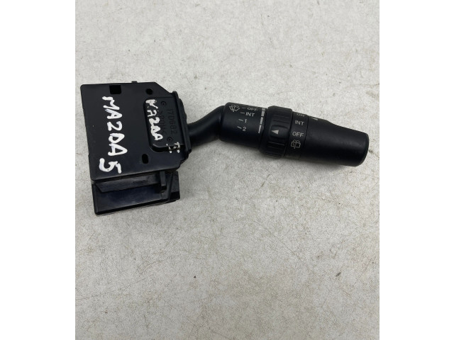 Ручка стеклоочистителей 17D682   Mazda 5