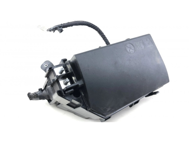   Pojistková skříňka 31473880, 32331868   Volvo XC40 2021