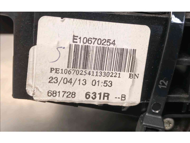 Подрулевой шлейф SRS 255672302R   Dacia Logan II