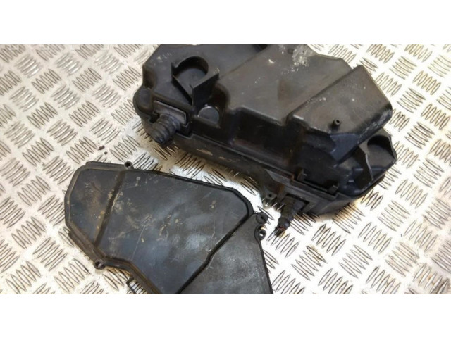 Блок предохранителей  7L0937576B, 7L0937559   Audi A3 S3 8V    