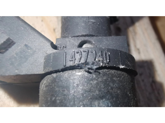 Vstřikovač 1427240   BMW 5 E39  pro benzínový motor 2.0  