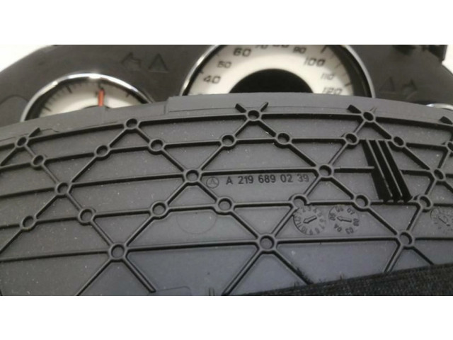 Панель приборов A2195405111   Mercedes-Benz CLS AMG C219       