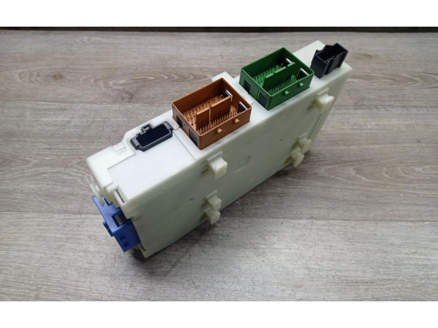   Pojistková skříňka 6G9T14C256GG, 30786820   Volvo S80 2007