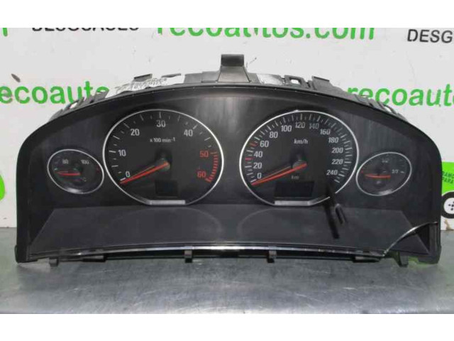 Панель приборов 13136729   Opel Signum       