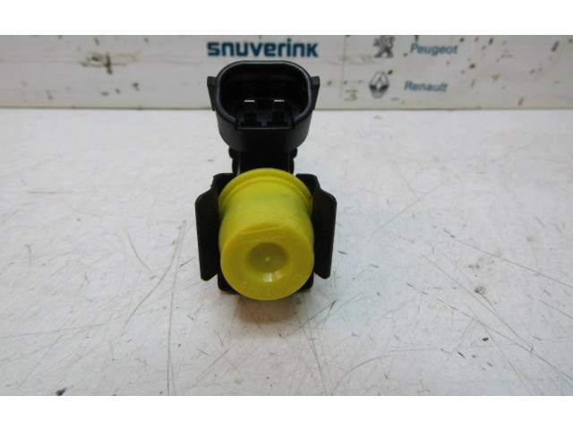 Vstřikovač 166008740R, 166004787R   Renault Captur    H4B-A400 