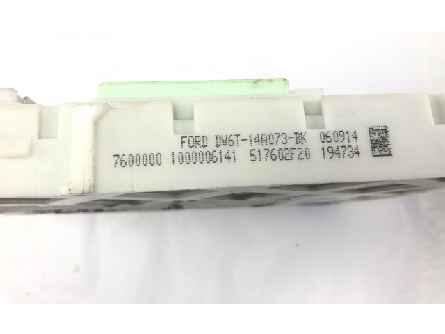   Pojistková skříňka 2443670, 1744452   Ford Focus 2014