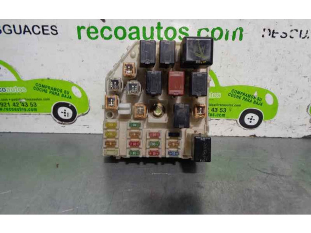 Pojistková skříňka Řídící jednotka BSM 819805003   Toyota RAV 4 (XA10) 2001