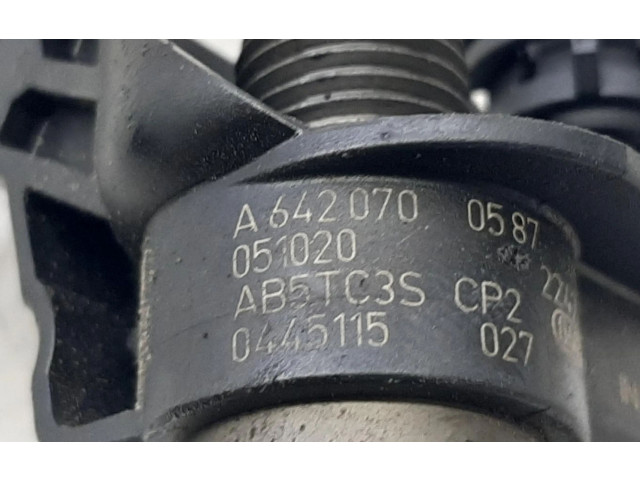 Жиклер (жиклеры) (форсунка (форсунки)  A6420700587   Mercedes-Benz CLS C219 