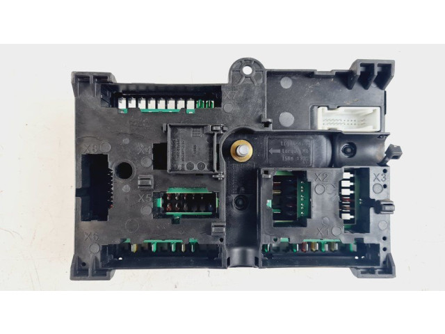 Блок предохранителей 6992958, 61356992958   BMW 5 G30 G31    