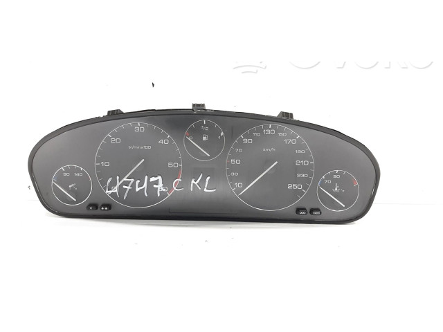 Přístrojová deska  Peugeot 607 2003 9648444080  