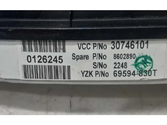 Přístrojová deska  Volvo XC90  30746101  