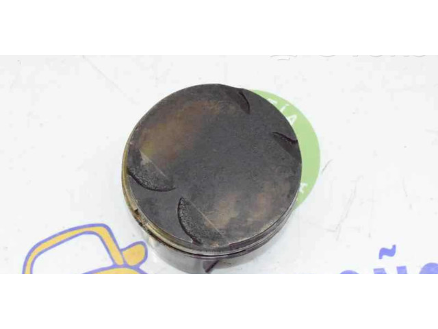 Píst 11251703456   BMW 5 E39   2.5  