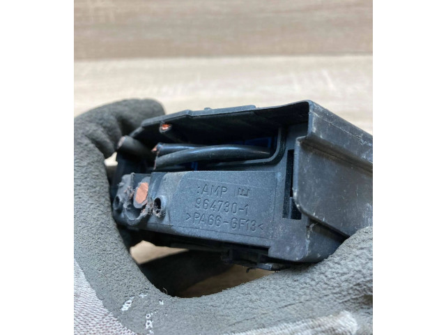   Pojistková skříňka 90506262, 9647301   Opel Vectra B 1996