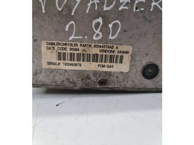   Pojistková skříňka 05144579AB, T012403879   Chrysler Grand Voyager IV 2004