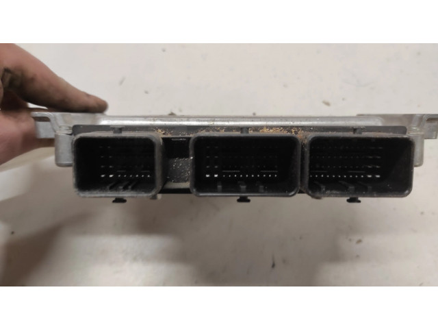 Řídící jednotka 2728LB627815781, HW9663548180   Peugeot 407 2006