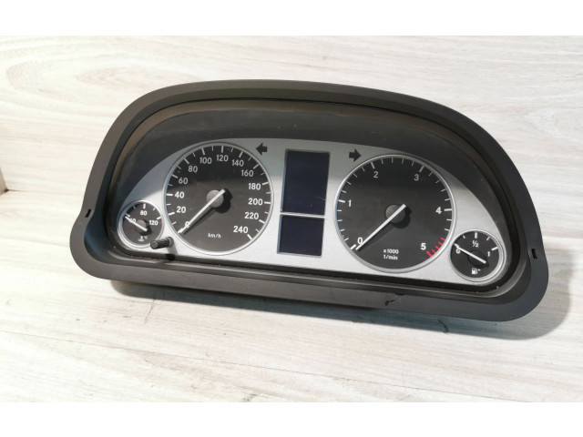 Přístrojová deska  Mercedes-Benz B W245 2007 1031098110, 250385  