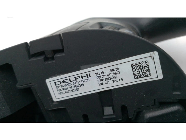 Volant Peugeot 208 2012 96739503ZD, 96750123ZD  