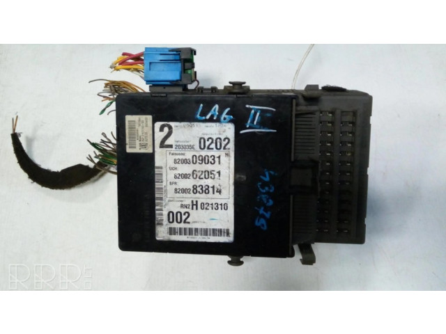 Блок предохранителей  8200004201, 8200283814   Renault Laguna II    