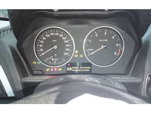 Přístrojová deska  BMW 1 E82 E88 2013 235996704, 17649411  