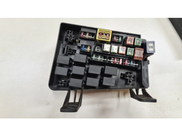 Блок предохранителей  98600, MR515572   Mitsubishi Space Star    