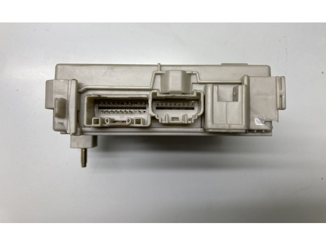 Блок предохранителей  8267030230, 82670-30230   Lexus GS 300 350 430 450H    