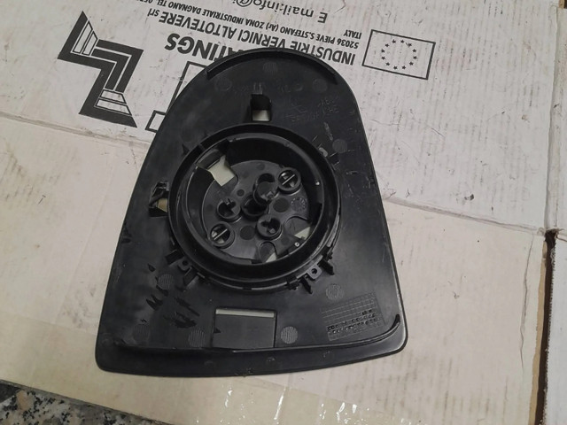 Зеркало электрическое        Mitsubishi Colt  2004-2008 года   