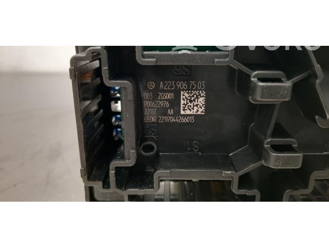   Pojistková skříňka A2239067503   Mercedes-Benz C W206 2022