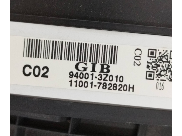 Přístrojová deska  Hyundai i40 2012 940013Z010, 11001782820H  